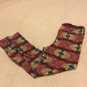 SOLD T&C LuLaRoe leggings 12-22 size